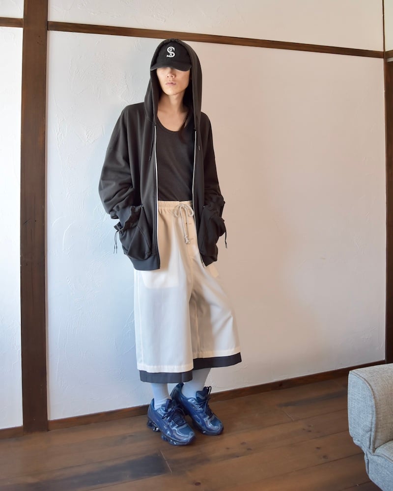 【関税込み】KUSIKOHC フーディ & ジップアップ WCC OG LOGO ZIP HOODY - BLACK | On Fleek