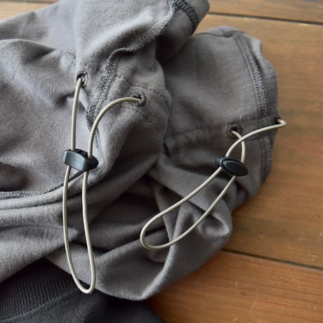 [JIAN YE] LAYERED TOP - BLACK
