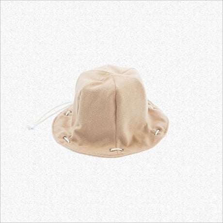 [refomed] SUEDE TULIP HAT - BEIGE