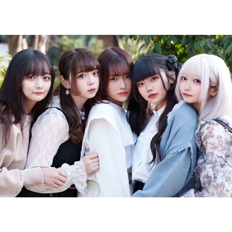 ITEM | VILLAGE VANGUARD STORES