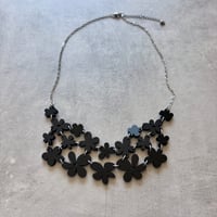 Graphic Flower Necklace