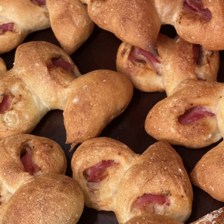 送料込み！お任せいろんなパン詰め合わせAセット！  （食パン入り）