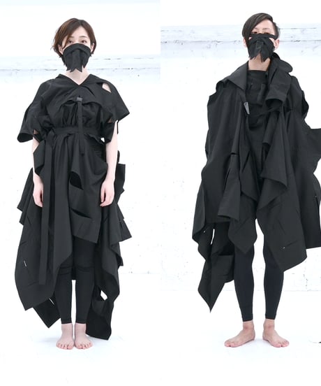 ANANO NUNO「無限に着回しができる、穴だらけの布」
