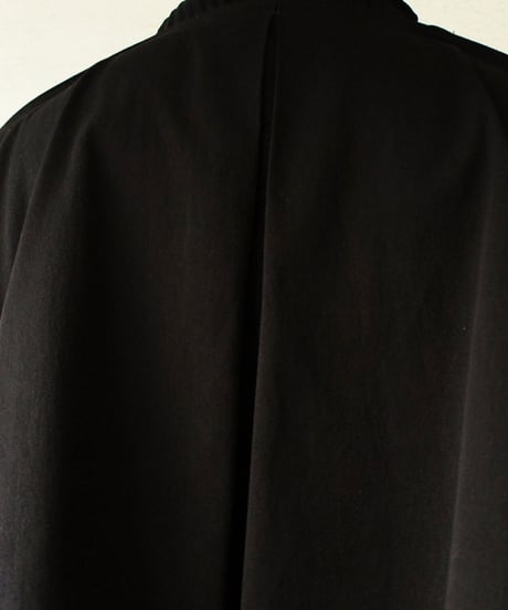 ORI  COAT「ゆったり着られる、生地の耳まで使った綿コート」