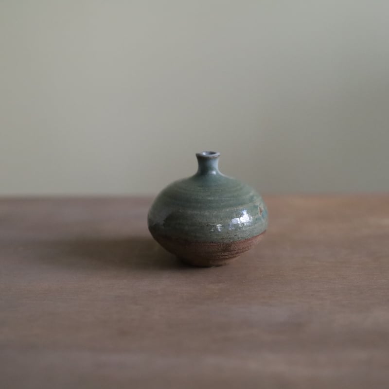 Japanese Vintage bud vase tiny AD unknown (不明_一...