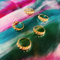 Twisted Ring