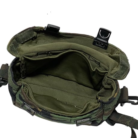 US ARMY　"BS209NN" CROSS POUCH
