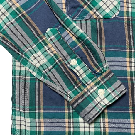 POLO RALPHLAUREN　"CLASSIC FIT" FLANNEL SHIRT (BLUE PLAID)