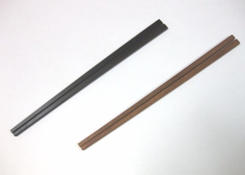 使用済み割り箸（片方）