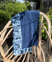 ふあふあマフラーギフトセット(木の葉絞&ハナダ色)