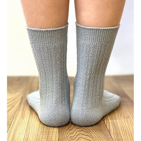 432　表絹100％リンクス柄クルーソックス／22-24cm