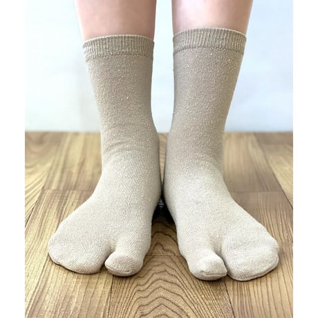 099　表絹100％無地足袋クルーソックス／22-24cm