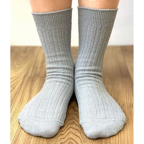 432　表絹100％リンクス柄クルーソックス／22-24cm
