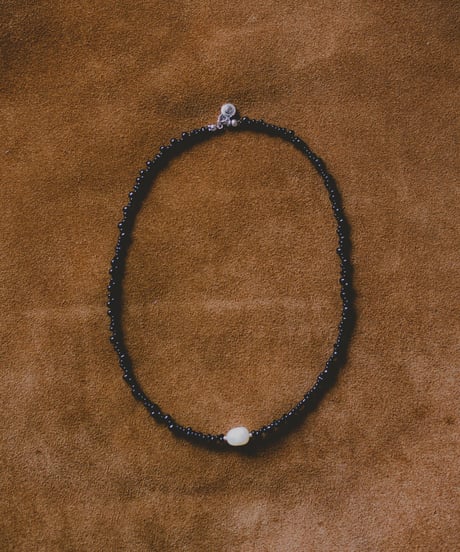 【SAHAR original jewelry】One Pearl Choker – Black Glass