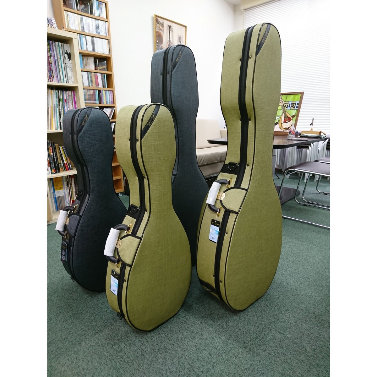 宮野　MC-1 マンドロンチェロ　ケース付き　即購入不可 マンドロンチェロケース】スーパーライト | SALOTTO クラシックギター