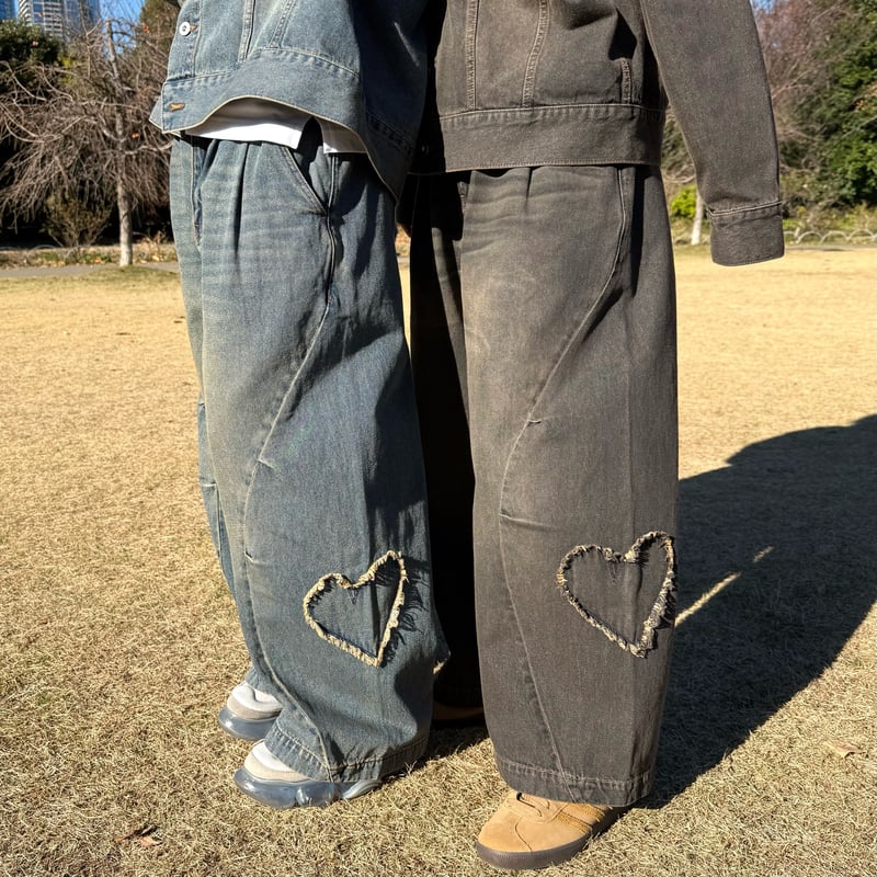 Heart Patch SU Curved Denim Pants | Remember.