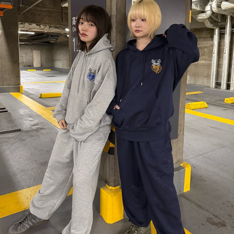 グレーのフーディー REMEMBER Glitter Spring SU Hoodie | Remember.