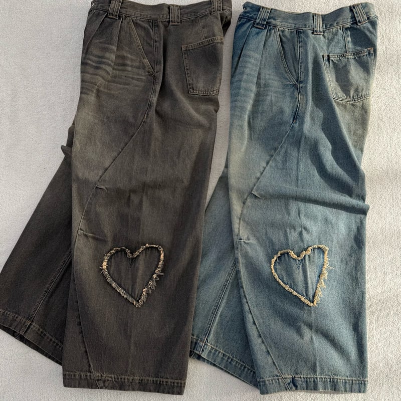 Heart Patch SU Curved Denim Pants | Remember.