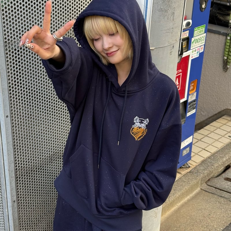 グレーのフーディー REMEMBER Wash Denim Zip Hoodie | Remember.
