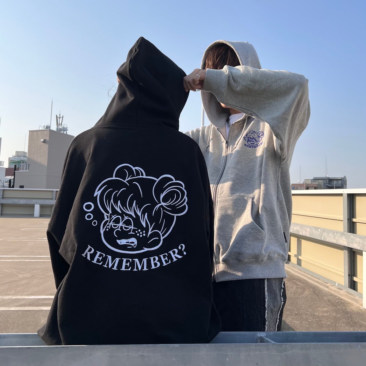 【即完売品】REMEMBER? ロゴ ビッグジップパーカー グレー 即完売品】REMEMBER? ロゴ ビッグジップパーカー グレー
