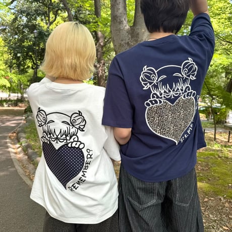 Hugging Heart Graphic Tee