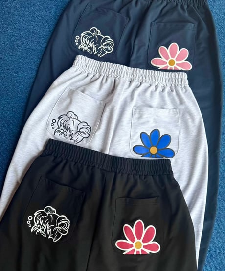 R with Daisy Sweat Pants