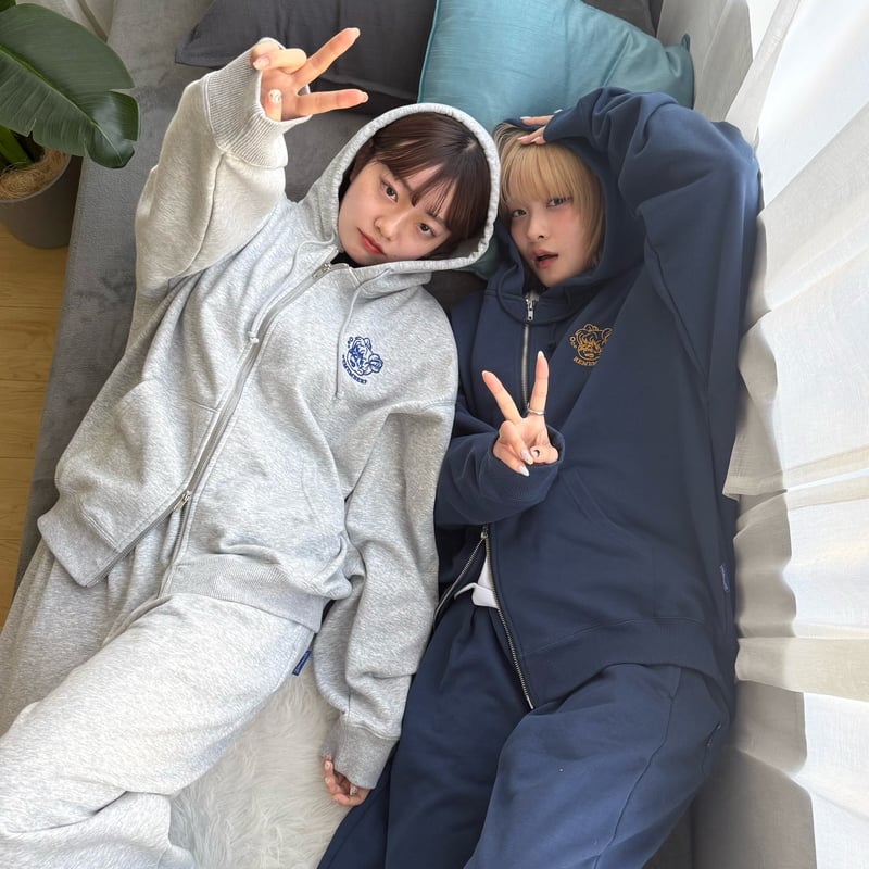 Remember Logo Zip Hoodie | Remember.