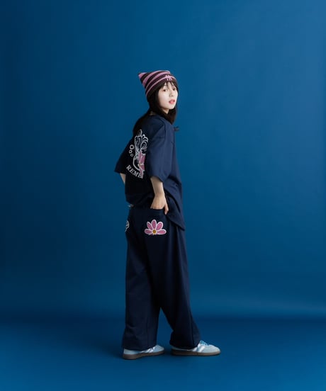 R with Daisy Sweat Pants