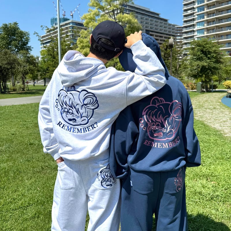 Remember Logo Hoodie | Remember.