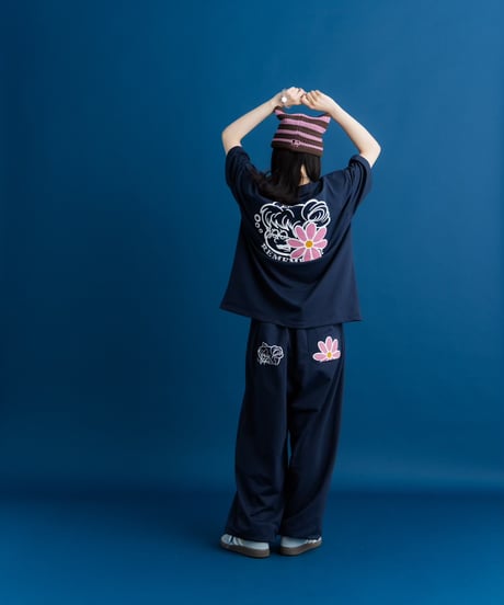 R with Daisy Tee