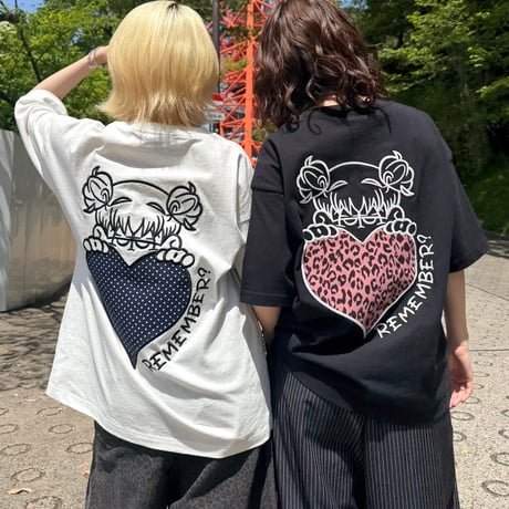 Hugging Heart Graphic Tee