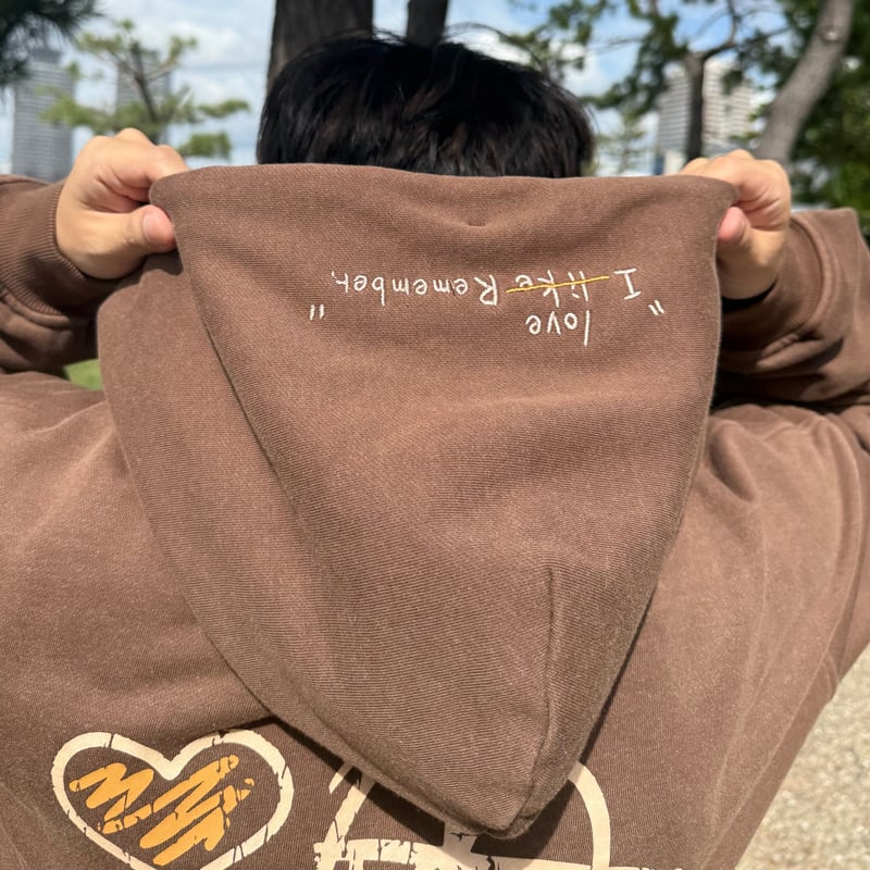 Pigment Bubble Logo Zip Hoodie | Remember.