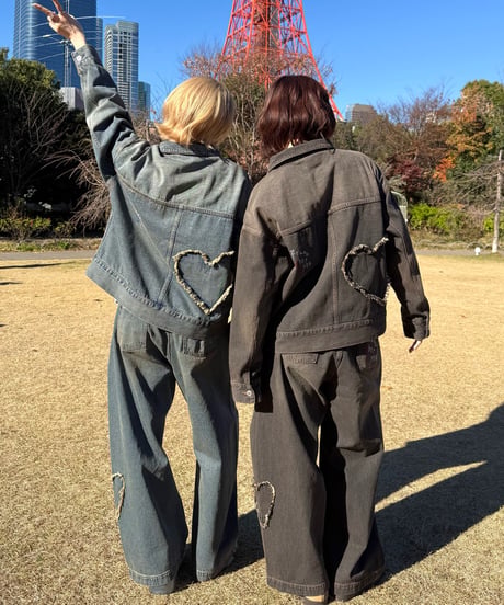 Heart Patch SU Curved Denim Pants