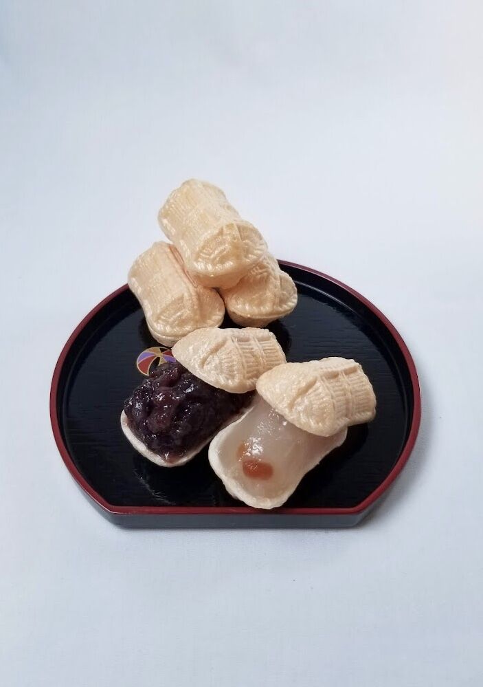 俵最中(8個入り) | 創業安政二年 御菓子処 俵屋 俵最中(8個入り) | 創業安政二年 御菓子処 俵屋
