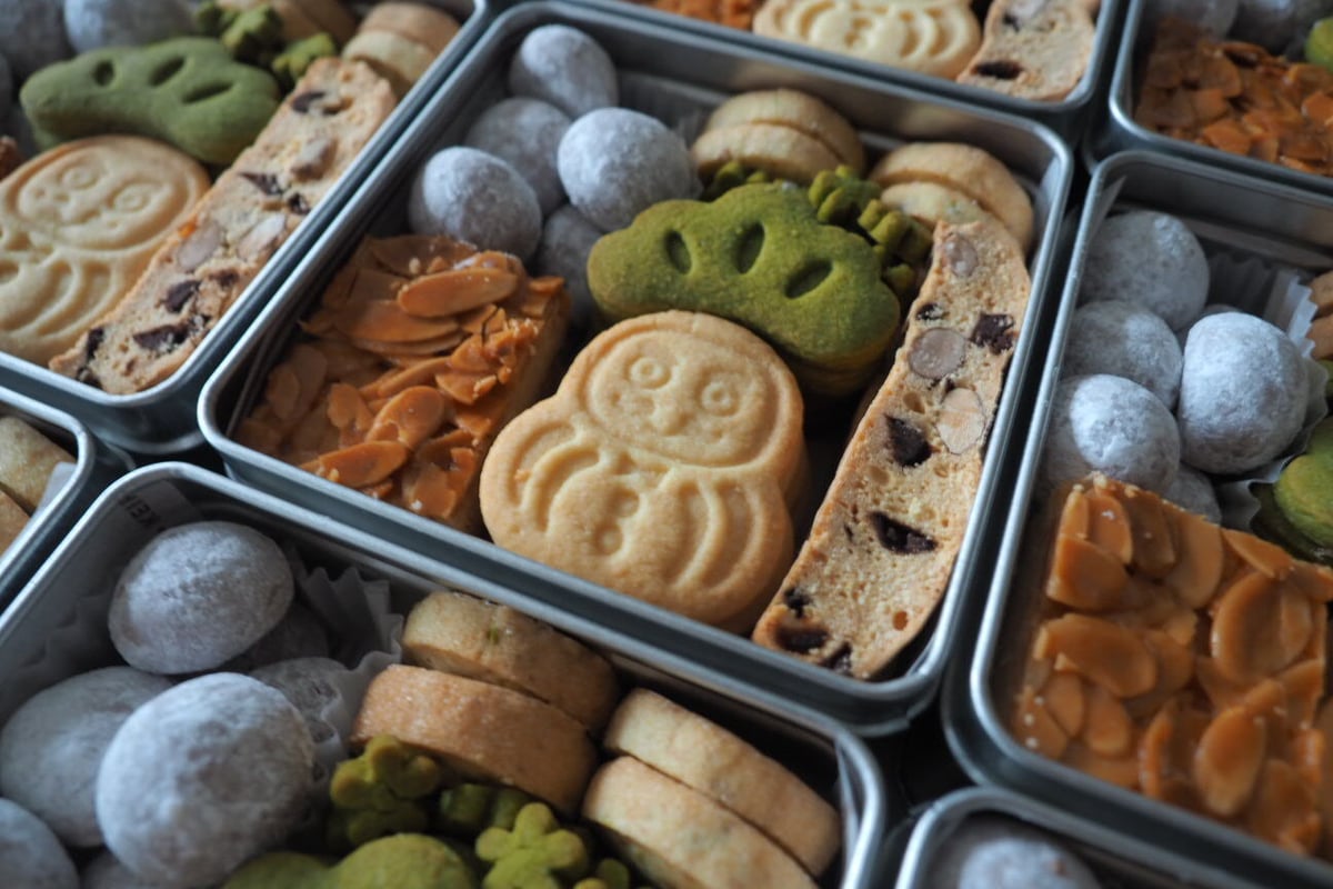 専用ページ お正月クッキー缶 手づくりクッキー 焼き菓子 お正月クッキー缶 | 焼き菓子工房kobu