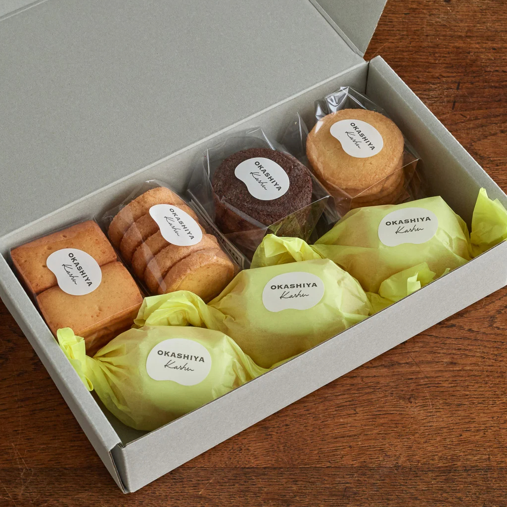 ラッピング付き・ギフト箱入り】レモンケーキと焼き菓子set B