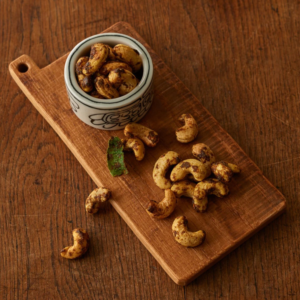 マサラカシューナッツ | OKASHIYA Karhu