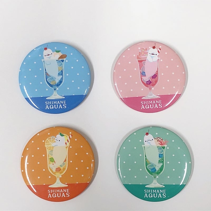 トロピカルソーダベルーガ 缶バッジ | AQUAS Gift Shop / online s
