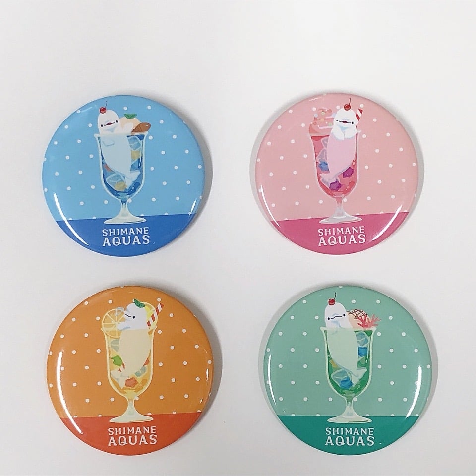 トロピカルソーダベルーガ 缶バッジ | AQUAS Gift Shop / online s