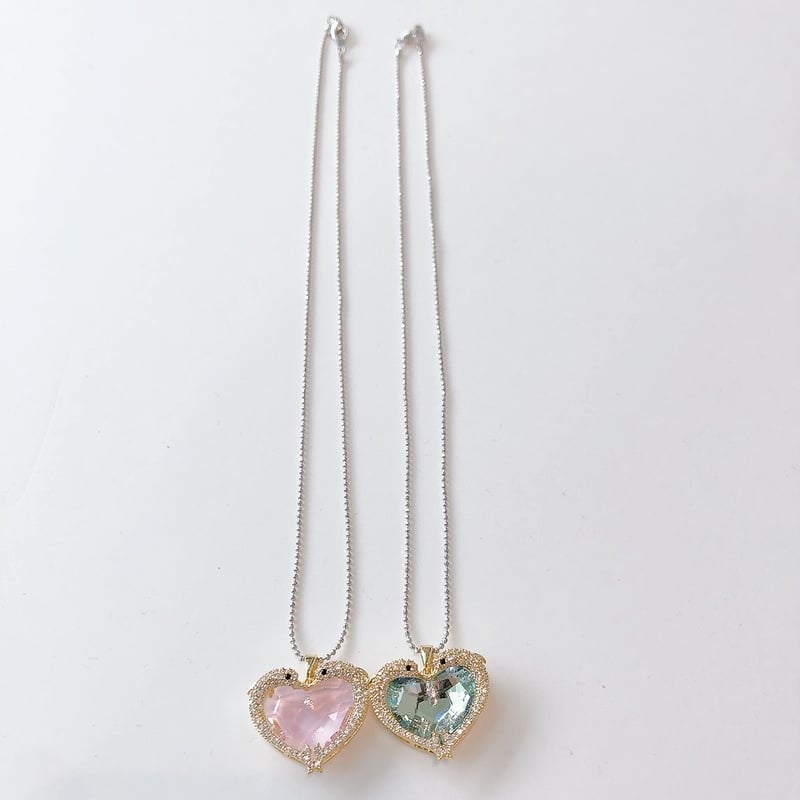 ハート包イルカペンダント | AQUAS Gift Shop / online store ハート包イルカペンダント | AQUAS Gift Shop / online store