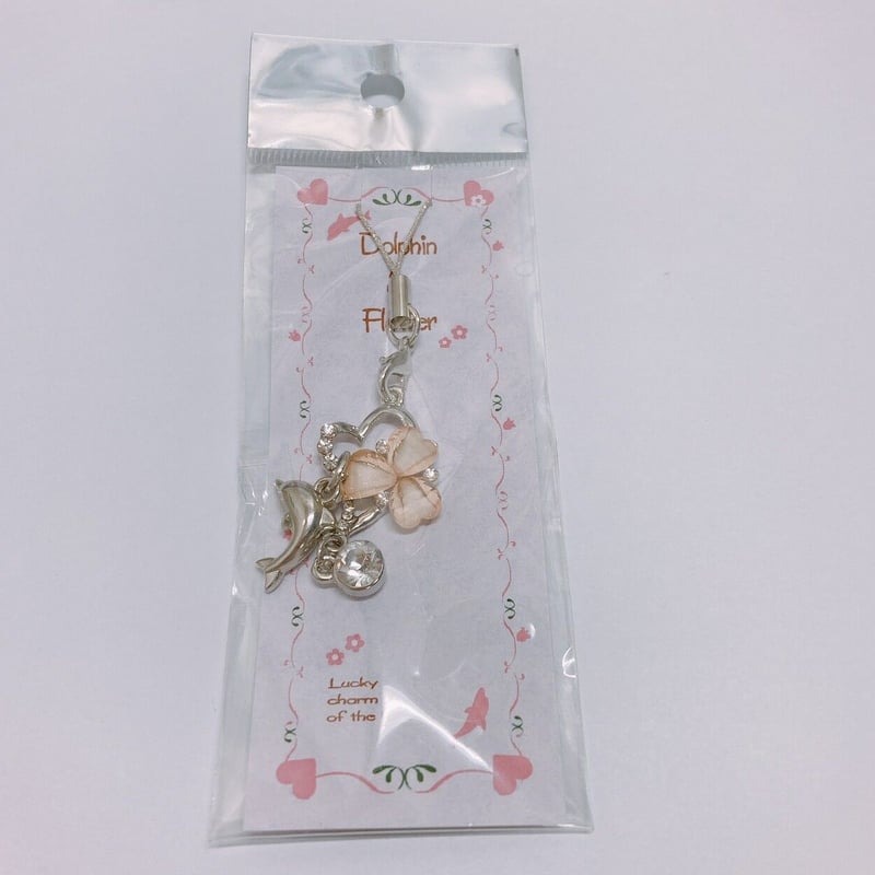 三つ葉ハートイルカ付きストラップ | AQUAS Gift Shop / online store
