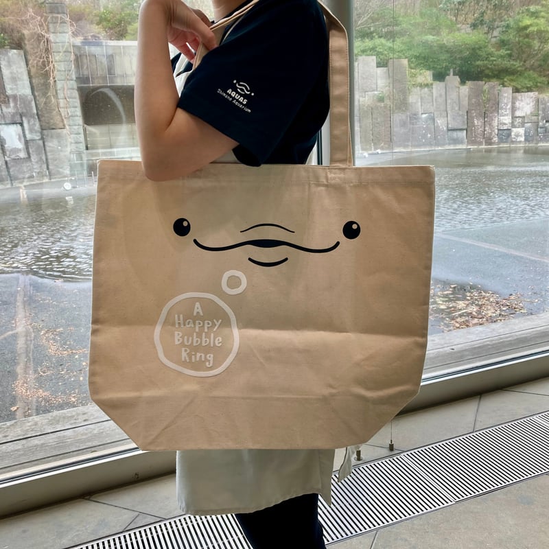 よく見るとシロイルカトートバッグ 大 | AQUAS Gift Shop / online