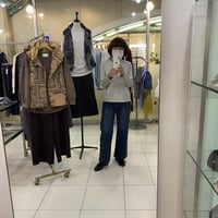 トップス　と　デニムパンツ