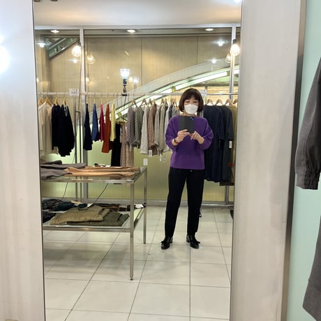春のセーター