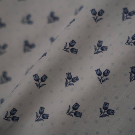RITAPAPERI  /  MAX 1m cut : original design fabric - Turkish Lily Blue < Ecru >
