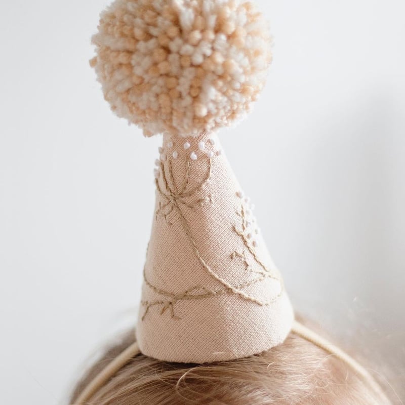 帽子 KruhitkaLove / Party Hat KruhitkaLove / Party Hat with embroidery - I