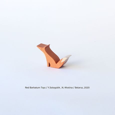 REDBARBATUM /  Fox Children Wooden Figure