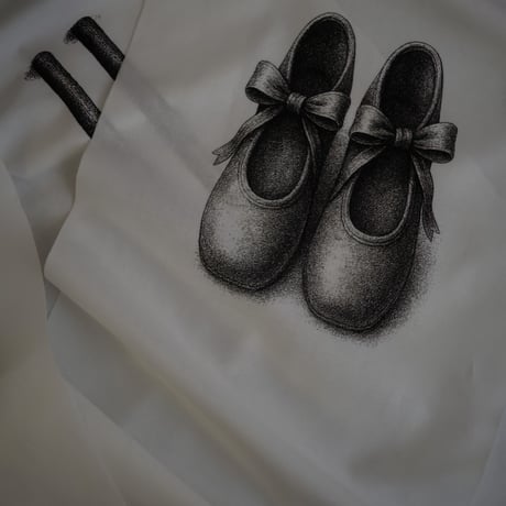 RITAPAPERI  /   anniversary tapestry  - toeshoes