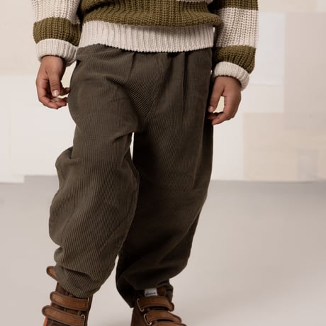 STUDIO BOHEME  /  CARROT PANTS  DARK TAUPE