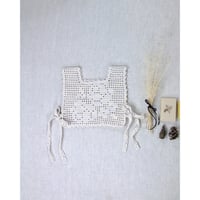 【 ラスト1点 】iver & isla  /  rose crochet pinny . cream